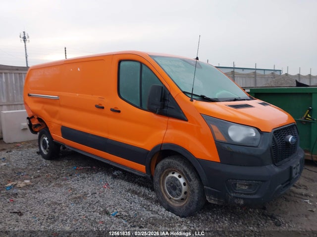 12561835 :رقم المزاد ، 1FTYE1Y82MKA24962 vin ، 2021 Ford Transit T-150 مزاد بيع