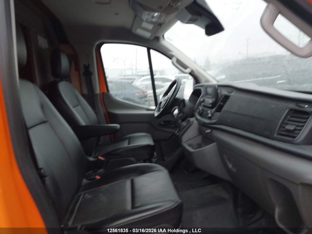 12561835 :رقم المزاد ، 1FTYE1Y82MKA24962 vin ، 2021 Ford Transit T-150 مزاد بيع