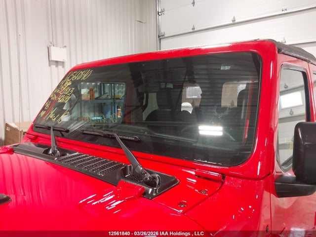 1C4HJXDN6KW650983 Jeep Wrangler Unlimited Sport