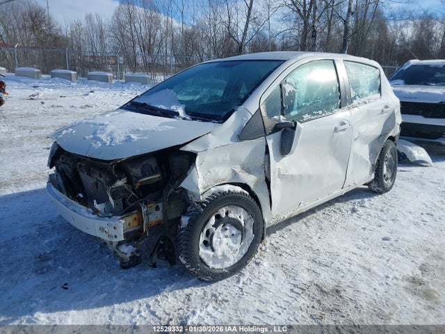 Toyota YARIS LE 2014 VNKKTUD32EA014762 Image 6