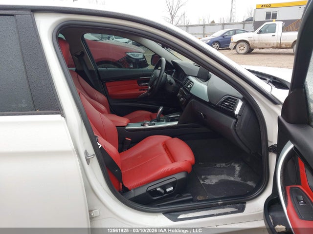 Aukcja sprzedaży 2016 Bmw 320i Xdrive, vin: WBA8A3C56GK552137, numer aukcji: 12561925