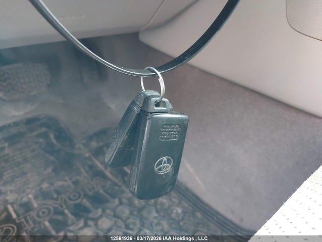 12561936 :رقم المزاد ، 4T1BD1FK9EU112304 vin ، 2014 Toyota Camry Hybrid Xle مزاد بيع