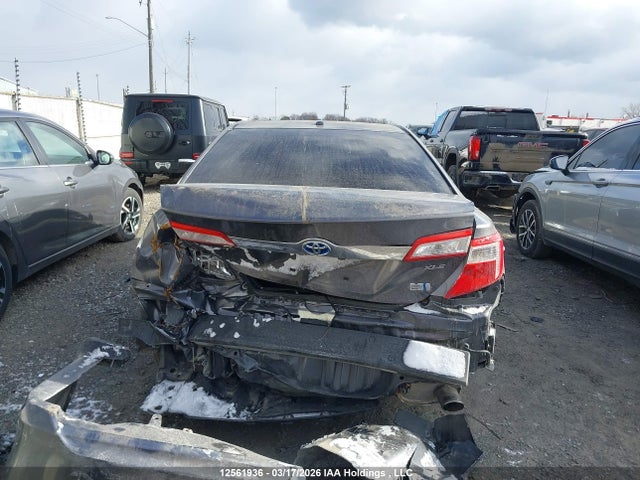 12561936 :رقم المزاد ، 4T1BD1FK9EU112304 vin ، 2014 Toyota Camry Hybrid Xle مزاد بيع