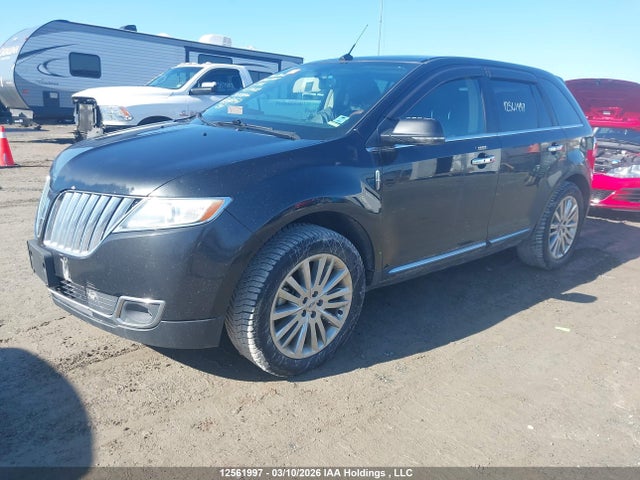 Lincoln MKX 2015 2LMDJ8JK4FBL27683 Image 2