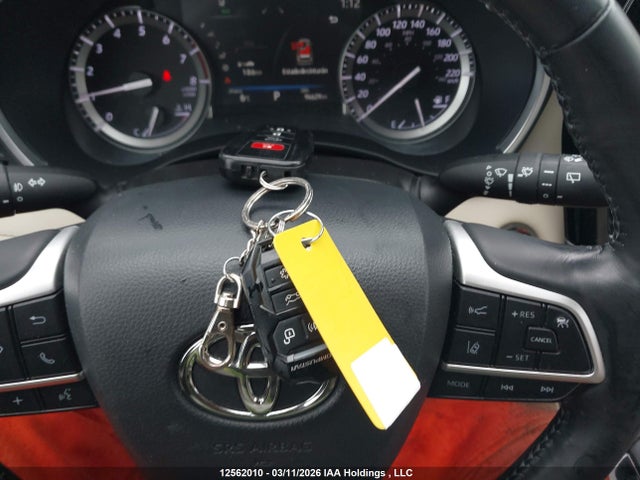 5TDGZRBH5NS211419 Toyota Highlander Xle
