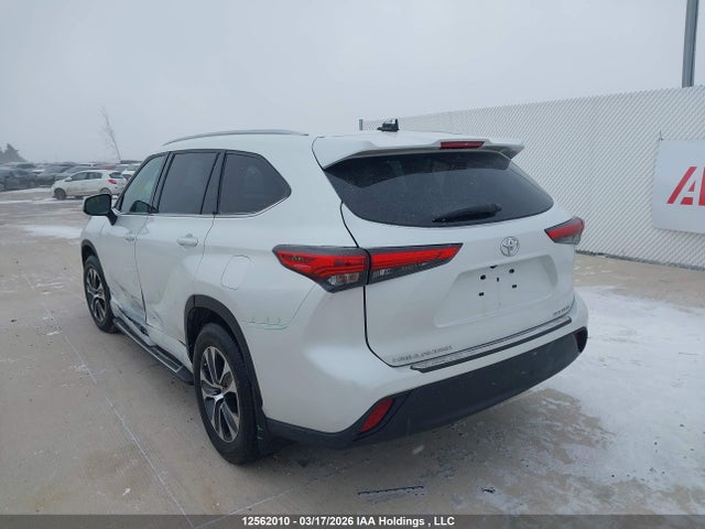 5TDGZRBH5NS211419 Toyota Highlander Xle