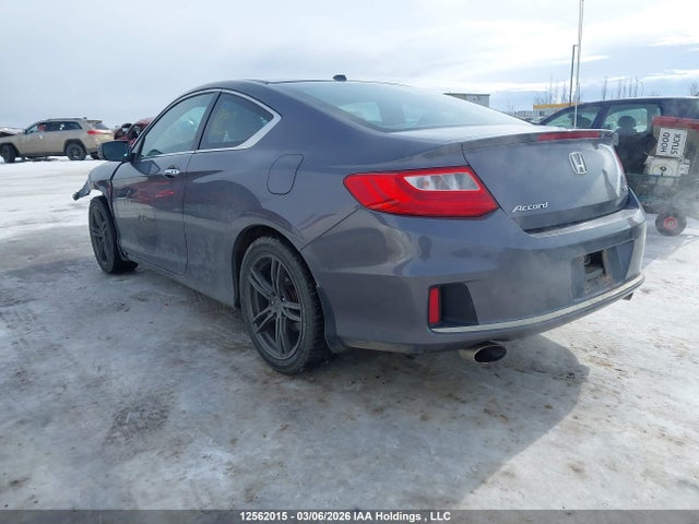12562015 :رقم المزاد ، 1HGCT2B86FA800311 vin ، 2015 Honda Accord Exl مزاد بيع