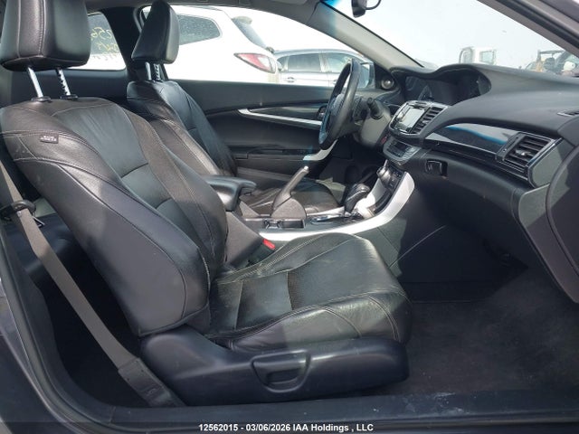 12562015 :رقم المزاد ، 1HGCT2B86FA800311 vin ، 2015 Honda Accord Exl مزاد بيع