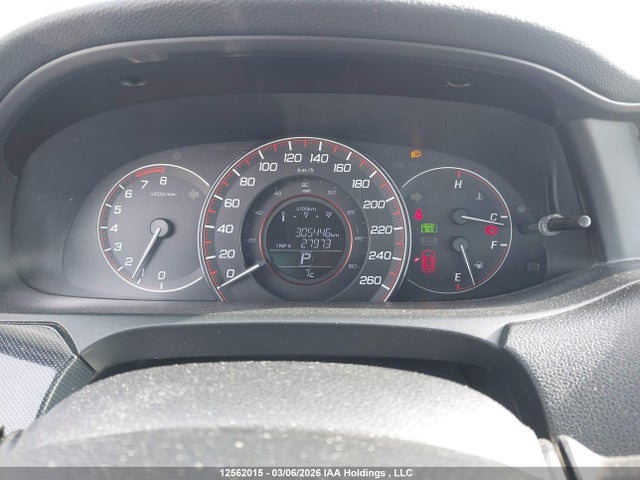 12562015 :رقم المزاد ، 1HGCT2B86FA800311 vin ، 2015 Honda Accord Exl مزاد بيع