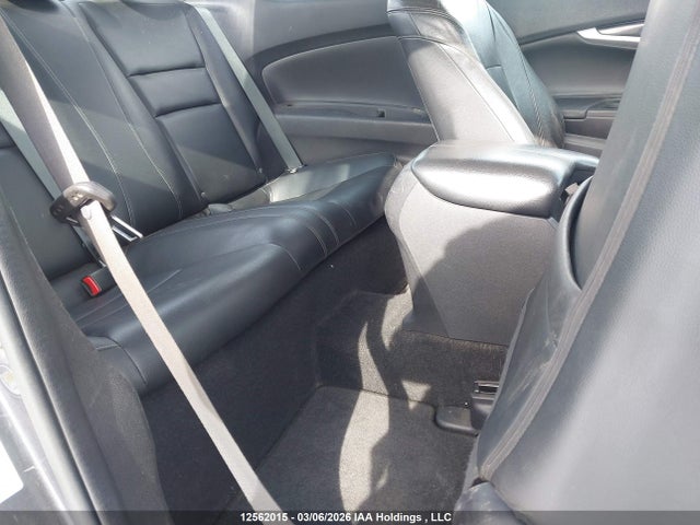 12562015 :رقم المزاد ، 1HGCT2B86FA800311 vin ، 2015 Honda Accord Exl مزاد بيع