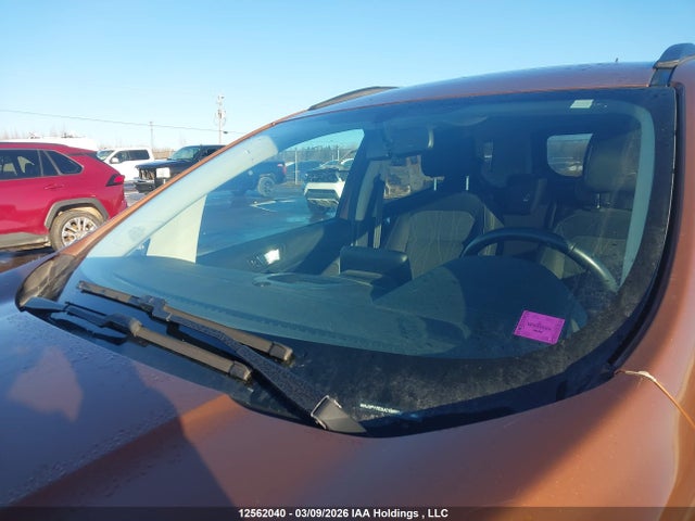 12562040 :رقم المزاد ، MAJ3P1TE3JC166802 vin ، 2018 Ford Ecosport Se مزاد بيع