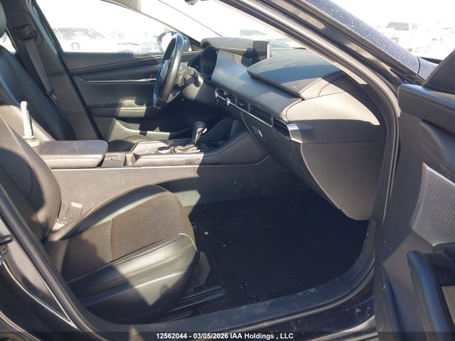 JM1BPBDY4R1653891 Mazda 3 Gt