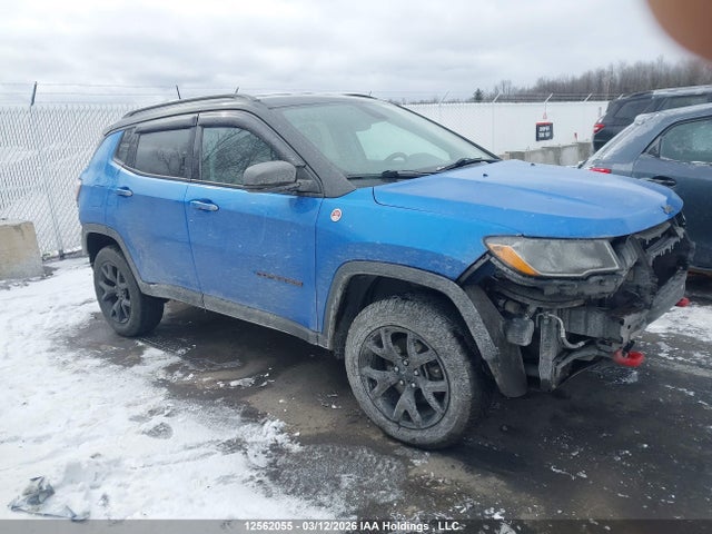 3C4NJDDB9JT255515 Jeep Compass Trailhawk