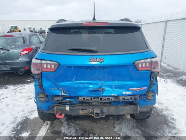 3C4NJDDB9JT255515 Jeep Compass Trailhawk