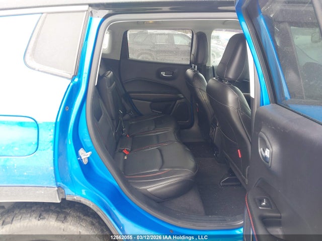 3C4NJDDB9JT255515 Jeep Compass Trailhawk