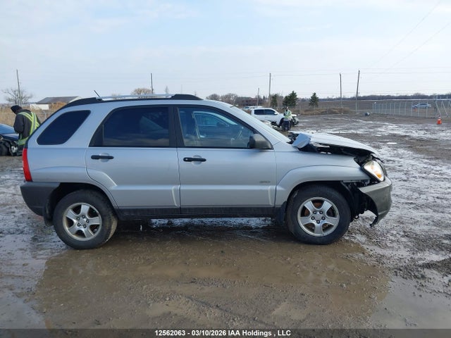 12562063 :رقم المزاد ، KNDJE723677446127 vin ، 2007 Kia Sportage Ex/lx مزاد بيع