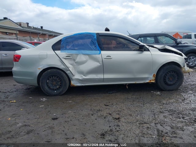 Продажа на аукционе авто 2011 Volkswagen Jetta 2.0l Trendline/2.0l Trendline+, vin: 3VW2K7AJ9BM379130, номер лота: 12562064