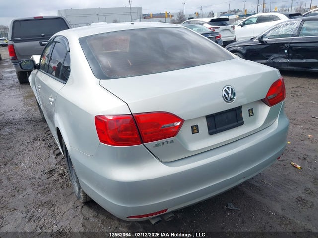 Продажа на аукционе авто 2011 Volkswagen Jetta 2.0l Trendline/2.0l Trendline+, vin: 3VW2K7AJ9BM379130, номер лота: 12562064