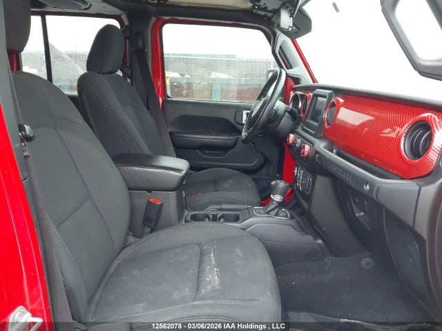 1C4HJXDG0KW671569 Jeep Wrangler Unlimited Sport