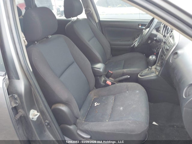 12562083 :رقم المزاد ، 2T1KR32E07C645997 vin ، 2007 Toyota Matrix مزاد بيع