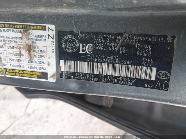 12562083 :رقم المزاد ، 2T1KR32E07C645997 vin ، 2007 Toyota Matrix مزاد بيع