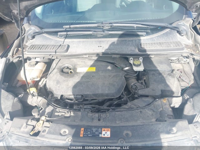 1FMCU9GX8GUA00299 Ford ESCAPE SE