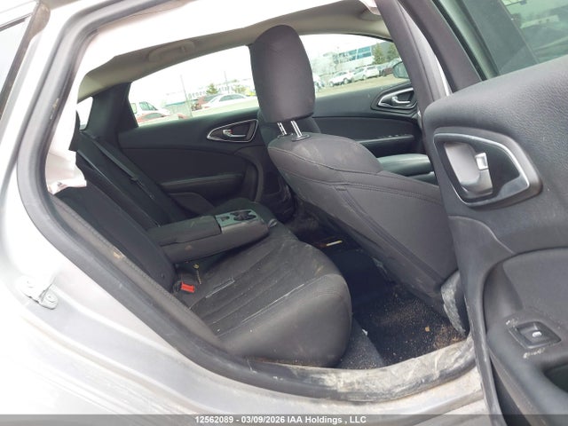 Продажа на аукционе авто 2016 Chrysler 200 Lx, vin: 1C3CCCFBXGN114071, номер лота: 12562089