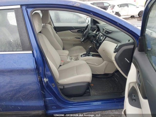 JN1BJ1CPXJW181579 Nissan Qashqai S/sv