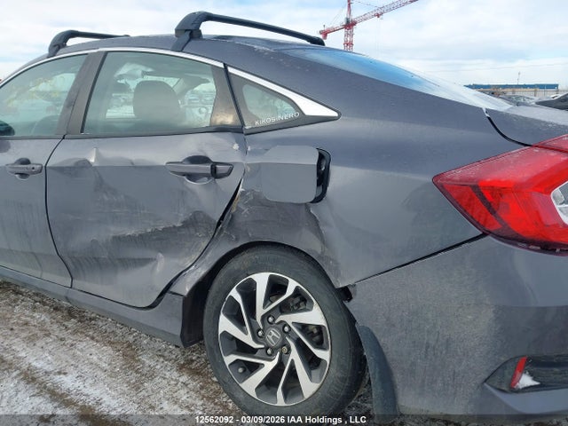 2HGFC2F62JH042886 Honda Civic Lx