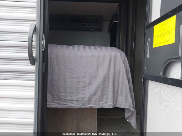 12562093 :رقم المزاد ، 1UJBJ0BV2L1T60173 vin ، 2020 Jayco Jay Flight مزاد بيع