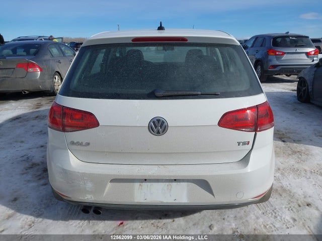 12562099 :رقم المزاد ، 3VW217AU9FM061074 vin ، 2015 Volkswagen Golf مزاد بيع