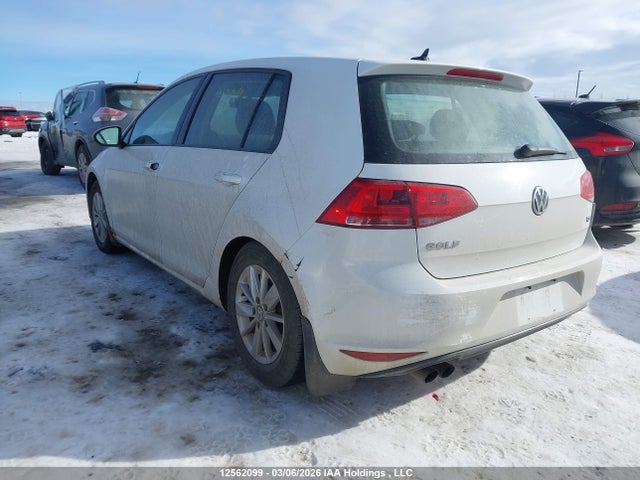 12562099 :رقم المزاد ، 3VW217AU9FM061074 vin ، 2015 Volkswagen Golf مزاد بيع