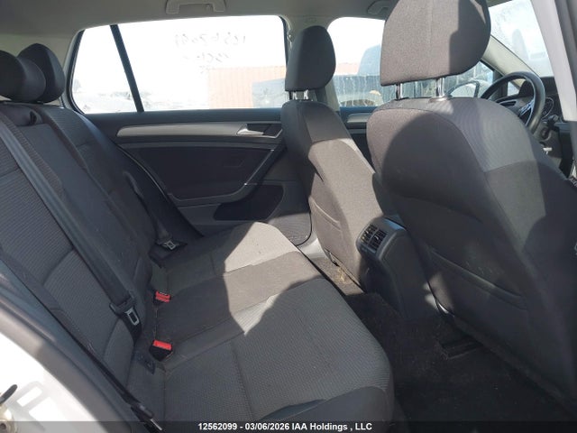 12562099 :رقم المزاد ، 3VW217AU9FM061074 vin ، 2015 Volkswagen Golf مزاد بيع