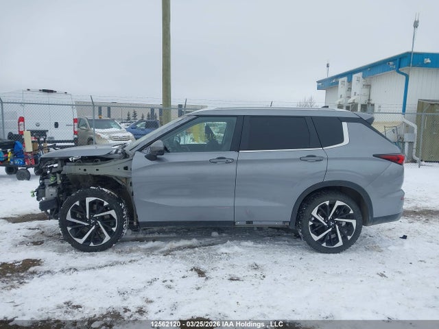 JA4J4UA87NZ620202 Mitsubishi Outlander Se/black Edition