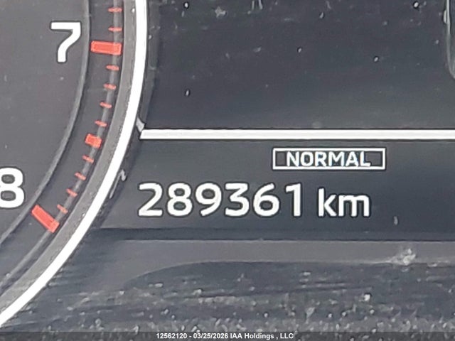 JA4J4UA87NZ620202 Mitsubishi Outlander Se/black Edition
