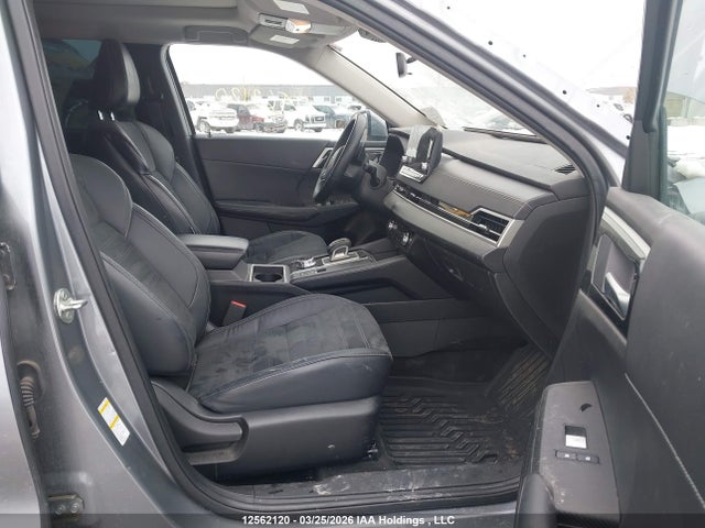 JA4J4UA87NZ620202 Mitsubishi Outlander Se/black Edition