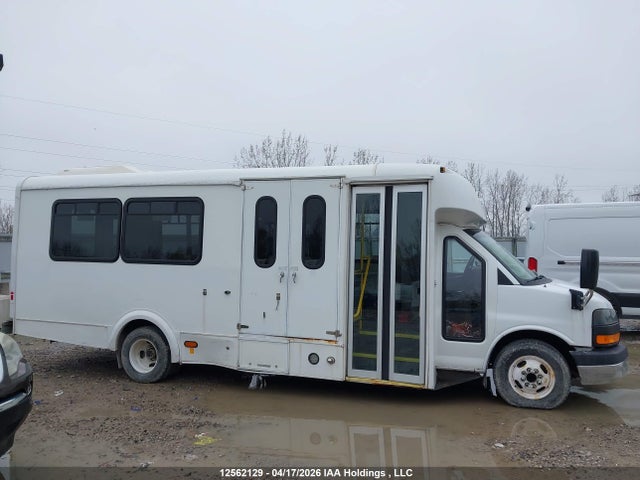 1GD675BL1F1228940 GMC Savana Cutaway G4500