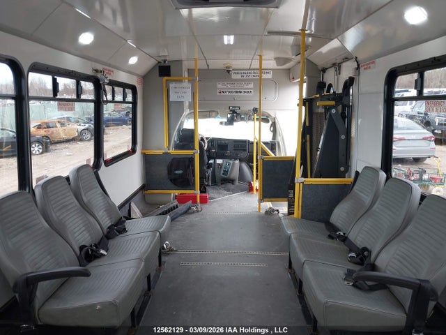 1GD675BL1F1228940 GMC Savana Cutaway G4500