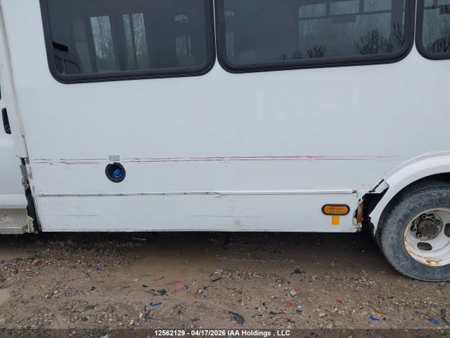 1GD675BL1F1228940 GMC Savana Cutaway G4500