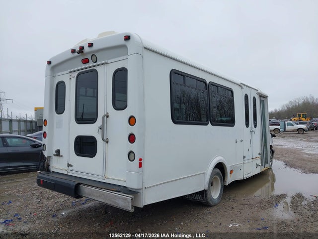 1GD675BL1F1228940 GMC Savana Cutaway G4500