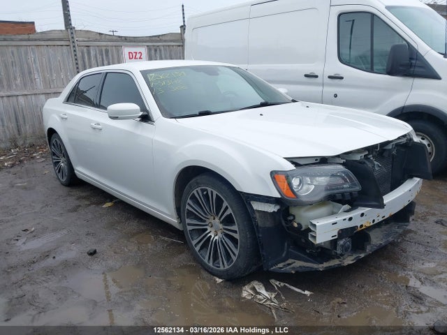2013 Chrysler 300 S მანქანა იყიდება აუქციონზე, vin: 2C3CCABG5DH513142, აუქციონის ნომერი: 12562134