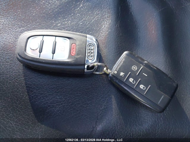 Aukcja sprzedaży 2011 Audi Q5 3.2, vin: WA1CKCFP2BA002062, numer aukcji: 12562136