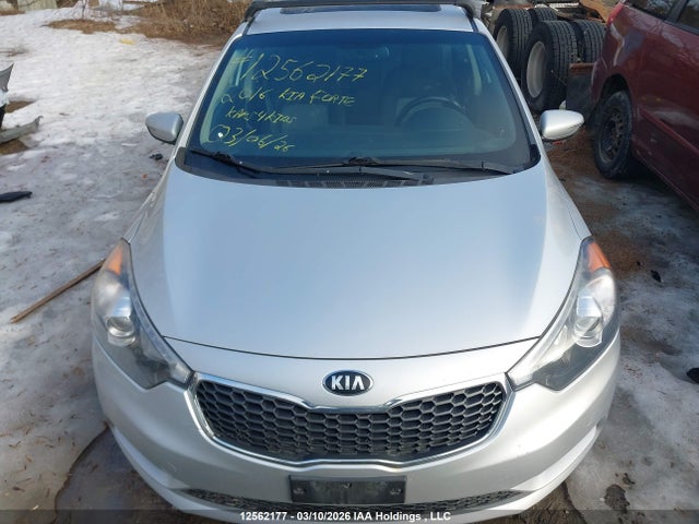 12562177 :رقم المزاد ، KNAFX5A89G5647238 vin ، 2016 Kia Forte5 مزاد بيع