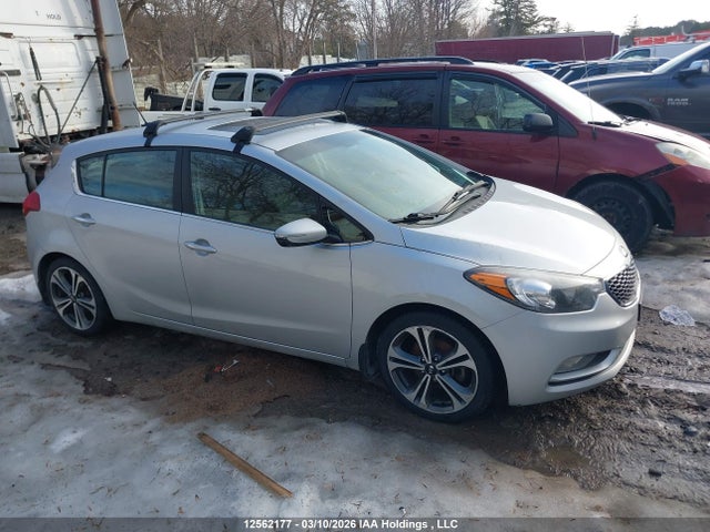 12562177 :رقم المزاد ، KNAFX5A89G5647238 vin ، 2016 Kia Forte5 مزاد بيع