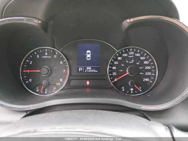 12562177 :رقم المزاد ، KNAFX5A89G5647238 vin ، 2016 Kia Forte5 مزاد بيع