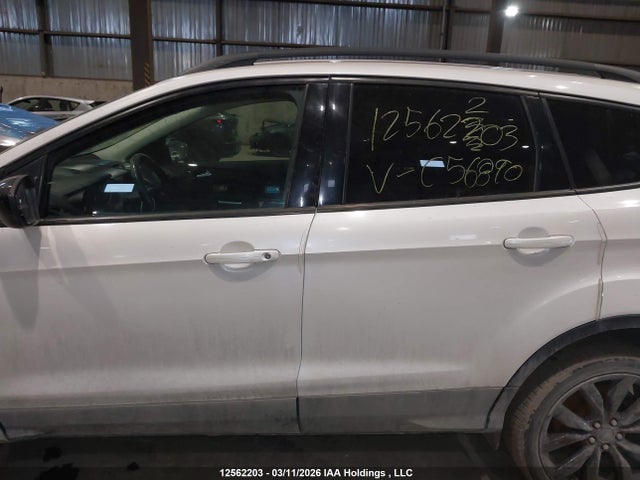2017 Ford Escape Se მანქანა იყიდება აუქციონზე, vin: 1FMCU9GD1HUC56890, აუქციონის ნომერი: 12562203