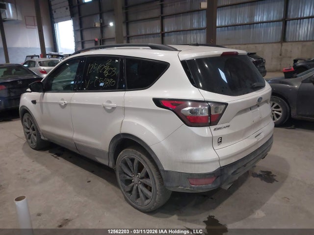 2017 Ford Escape Se მანქანა იყიდება აუქციონზე, vin: 1FMCU9GD1HUC56890, აუქციონის ნომერი: 12562203