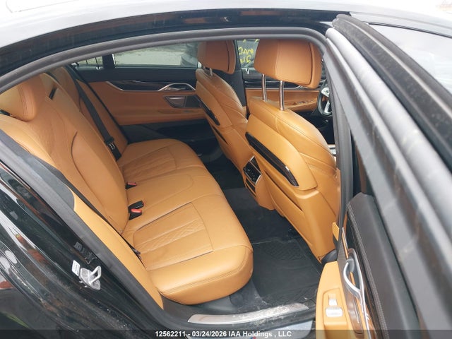 WBA7B0C58KG527582 BMW 750i Xdrive