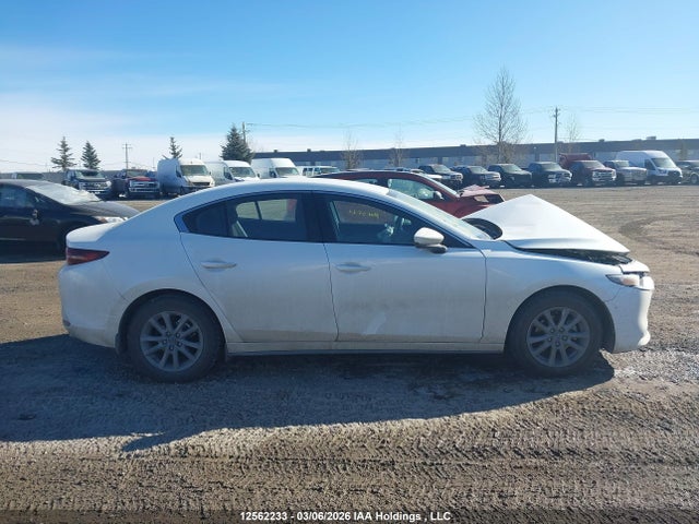2020 Mazda 3 მანქანა იყიდება აუქციონზე, vin: JM1BPAB72L1175790, აუქციონის ნომერი: 12562233