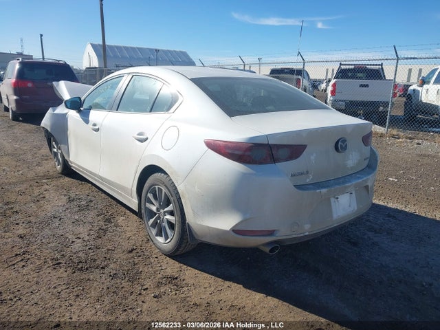 2020 Mazda 3 მანქანა იყიდება აუქციონზე, vin: JM1BPAB72L1175790, აუქციონის ნომერი: 12562233